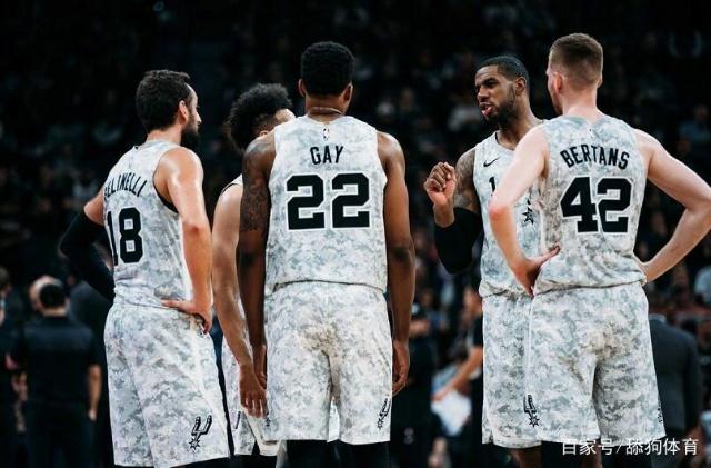 是否考虑冲击阿根廷的第四冠？迪马利亚：现在是新一代的时代（还会再冲击阿根廷第4冠吗？迪马利亚：时代已交棒给新一代）