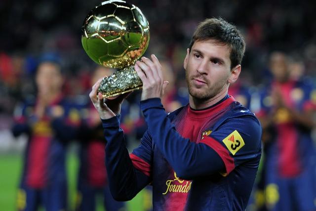 跟队：米兰不太可能在一月运作莱万，但他是夏窗的理想人选（队记：米兰冬窗引进莱万希望渺茫，夏窗仍视其为理想目标）