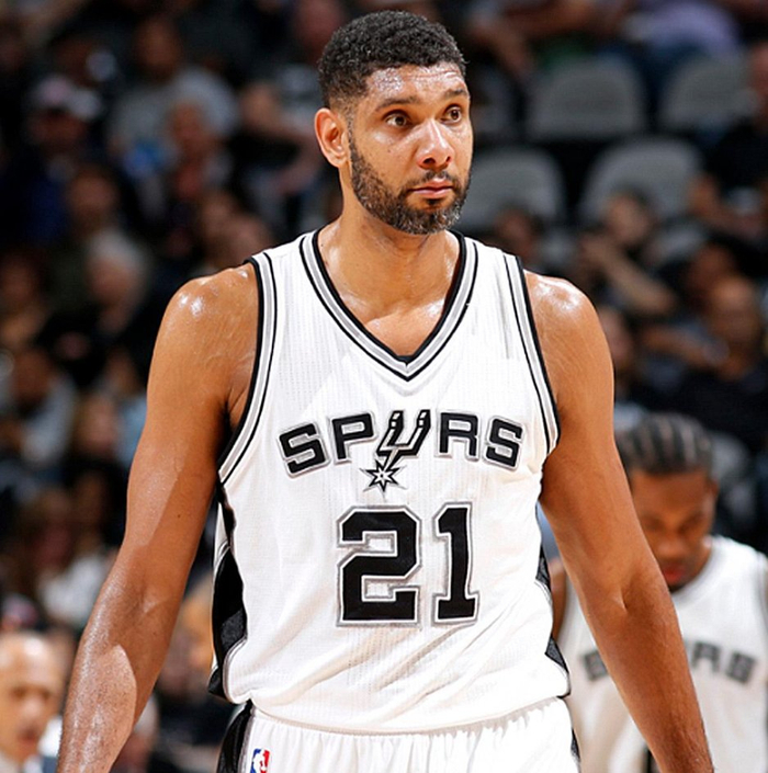 起伏太大！凤凰首节36分&第二节仅得12分，半场落后4分（凤凰状态过山车：首节36分、次节仅12分，半场落后4分）